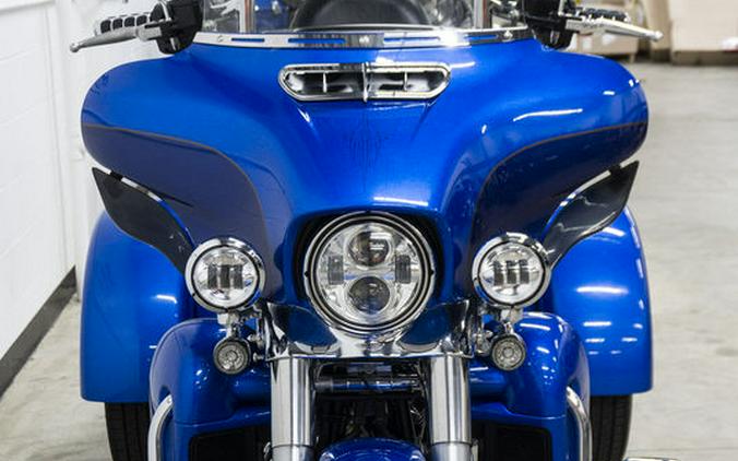 2017 Harley-Davidson® FLHTCUTG - Tri Glide® Ultra