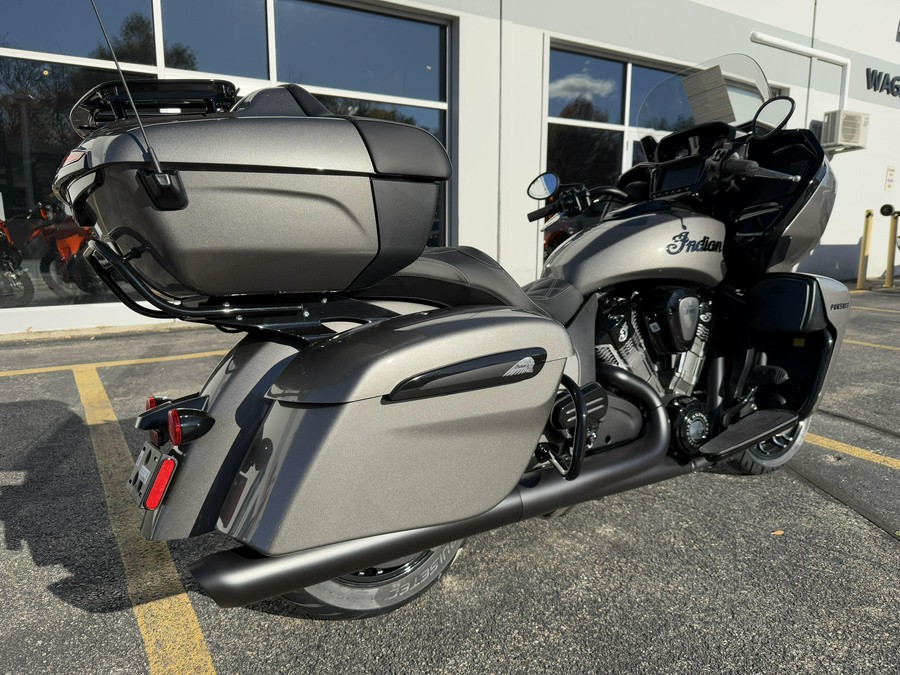 2025 Indian Motorcycle Pursuit DARK HORSE
