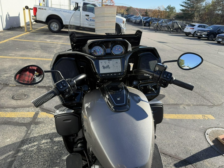 2025 Indian Motorcycle Pursuit DARK HORSE