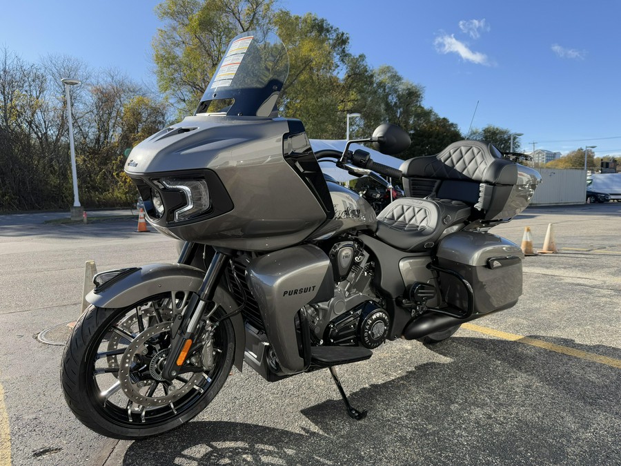 2025 Indian Motorcycle Pursuit DARK HORSE