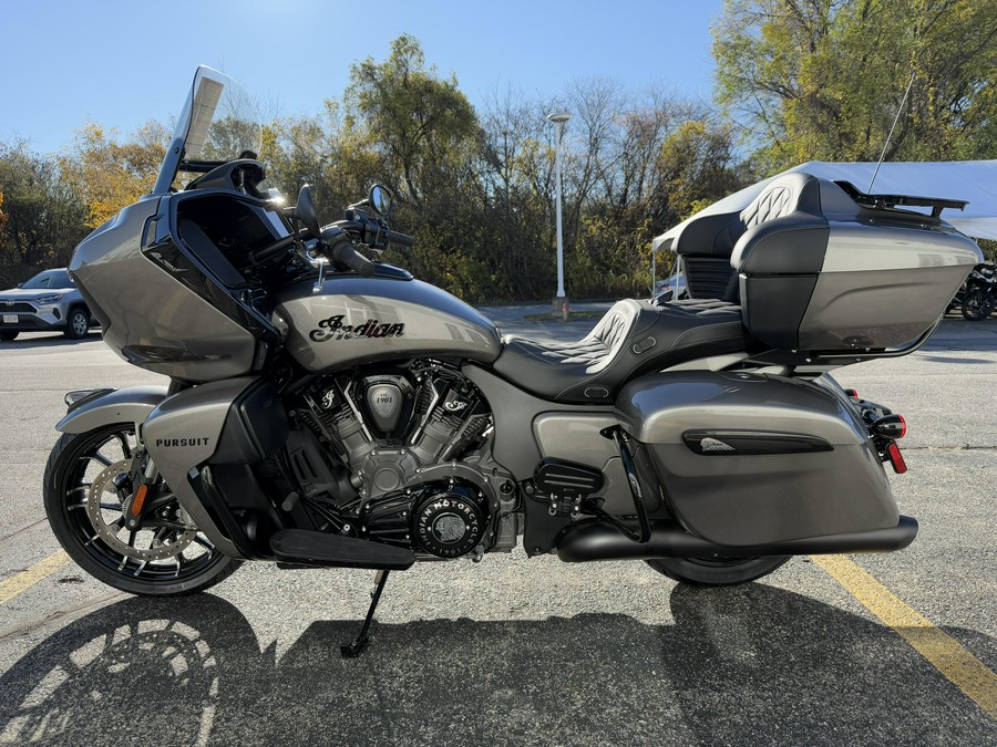 2025 Indian Motorcycle Pursuit DARK HORSE