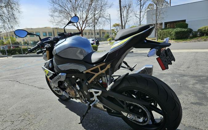 2024 BMW S 1000 R