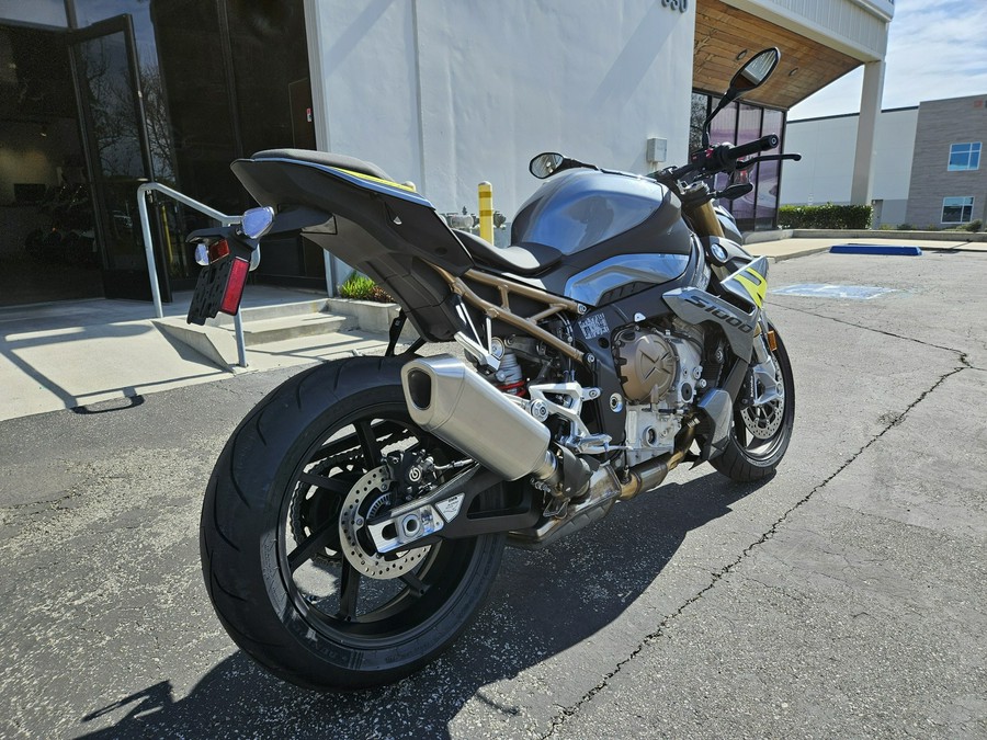 2024 BMW S 1000 R