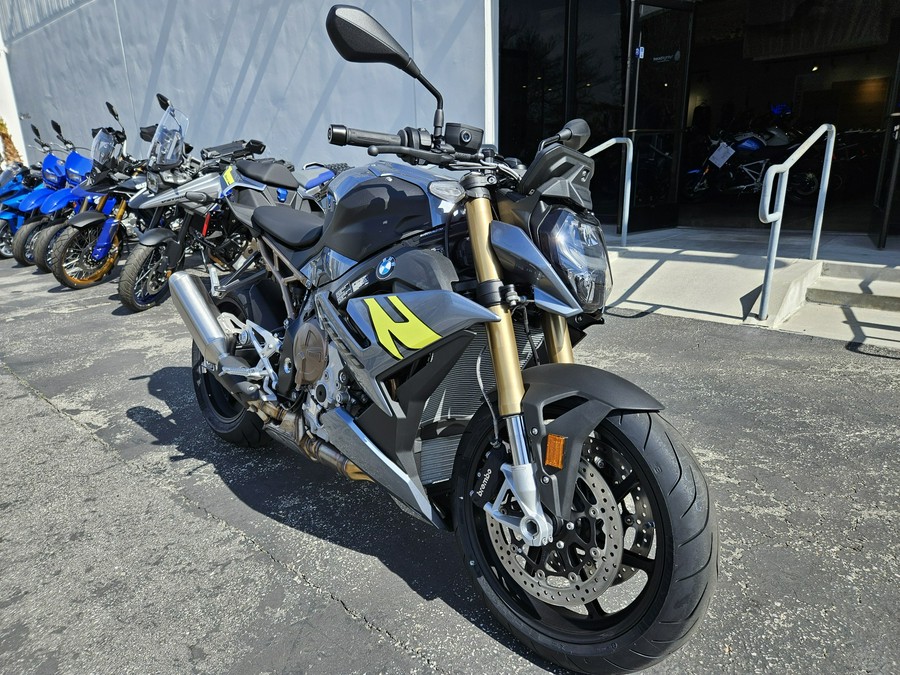 2024 BMW S 1000 R