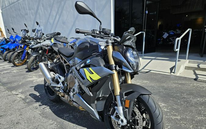 2024 BMW S 1000 R