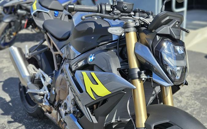 2024 BMW S 1000 R