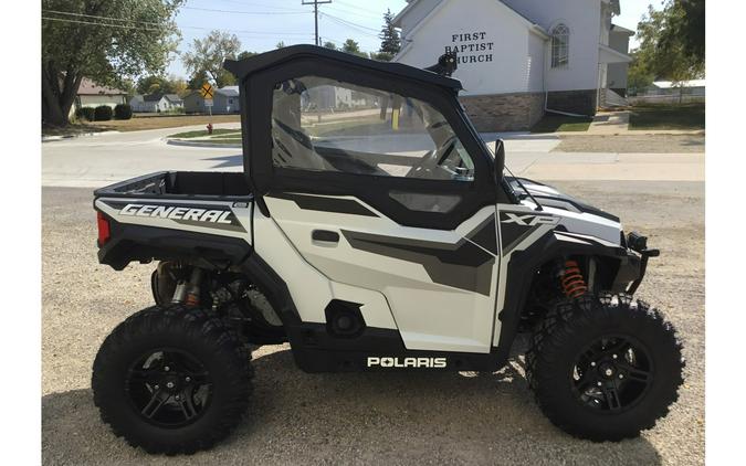 2022 Polaris Industries GENERAL XP 1000 Deluxe RIDE COMMAND Ghost White