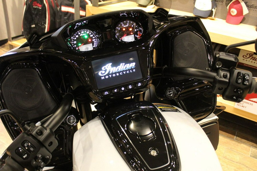 2025 Indian Motorcycle® Pursuit Dark Horse®