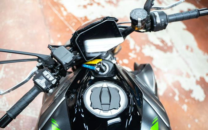 2026 Kawasaki Z1100 SE ABS
