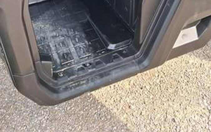 2026 Can-Am® Defender DPS CAB HD9 Compass Green