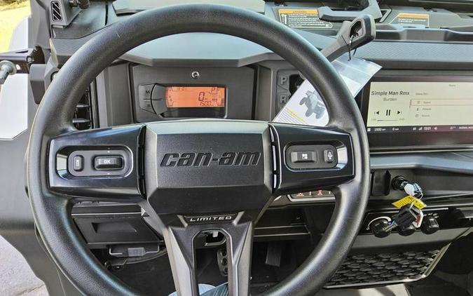 2026 Can-Am® Defender Limited HD11
