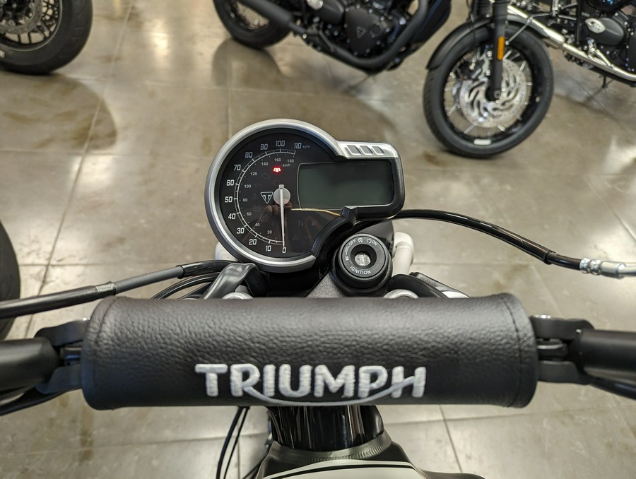 2024 Triumph Scrambler 400 X