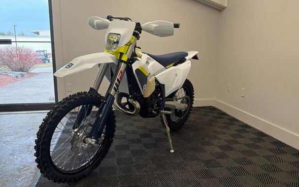 2025 Husqvarna Motorcycles TE 150