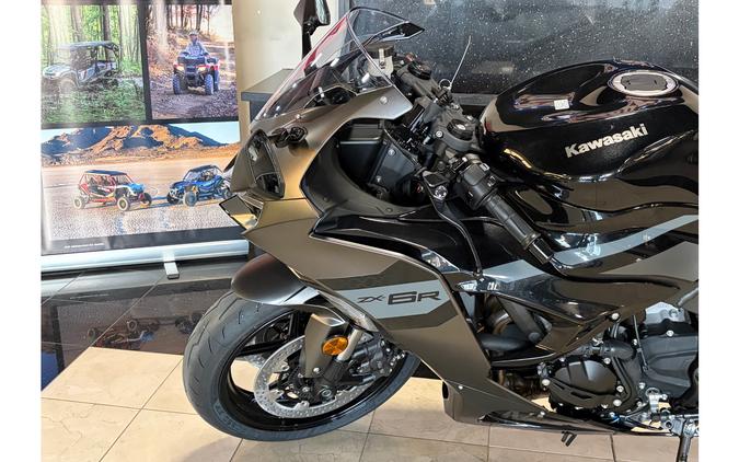 2026 Kawasaki NINJA ZX 6R BASE