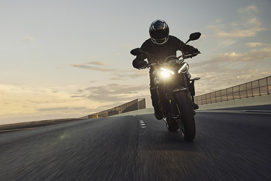 2024 Triumph Street Triple 765 R