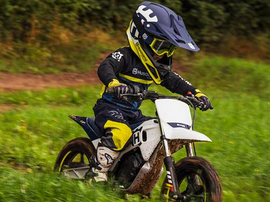 2025 Husqvarna EE 2