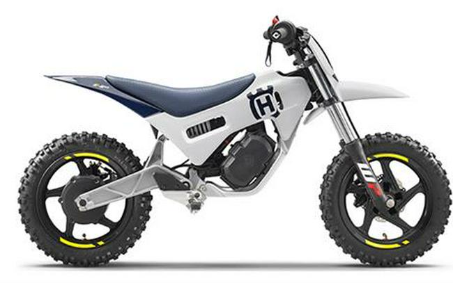 2024 Husqvarna EE 2 First Look [7 Fast Facts, 27 Photos]