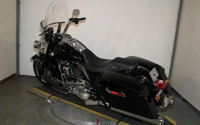 2022 Harley-Davidson Police Road King Grand American Touring FLHP