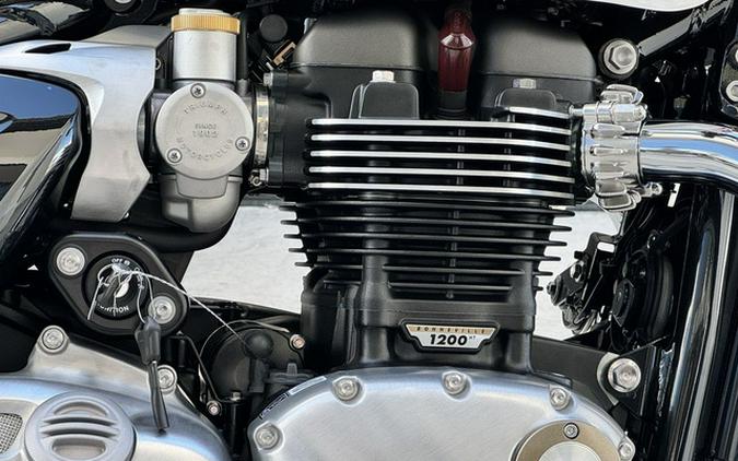 2026 Triumph Bonneville Speedmaster Carnival Red