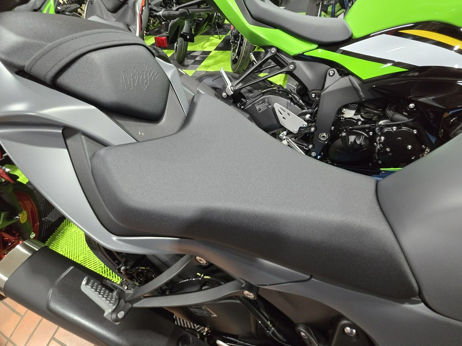 2025 Kawasaki Ninja ZX-6R ABS