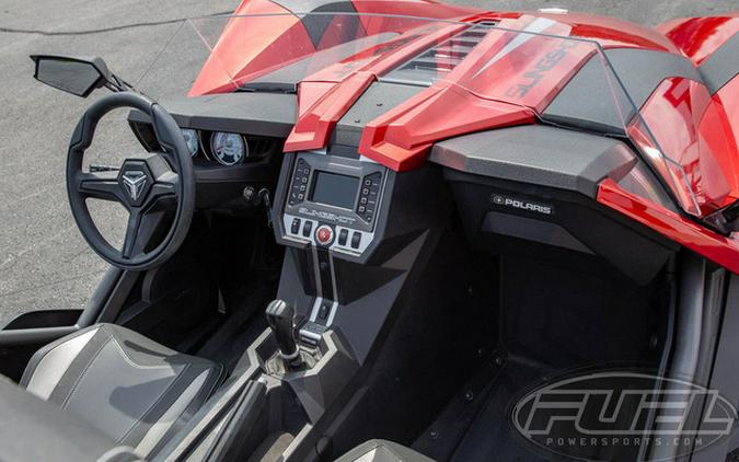 2017 Polaris Slingshot SLINGSHOT SL Sunset Red