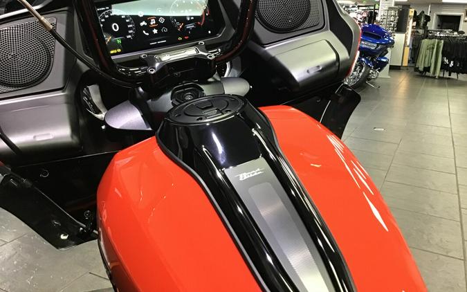 2026 Harley-Davidson® Road Glide® Blood Orange - Black