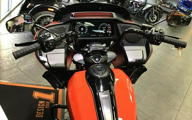 2026 Harley-Davidson® Road Glide® Blood Orange - Black