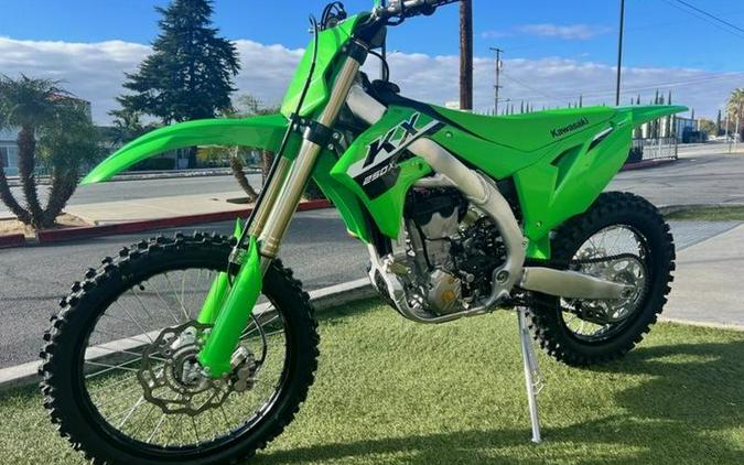 FIRST LOOK! 2024 KAWASAKI KX250, KX112, KX85 & KX65 MODELS