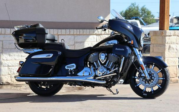 New 2025 INDIAN MOTORCYCLE ROADMASTER DARK HORSE BLACK SMOKE