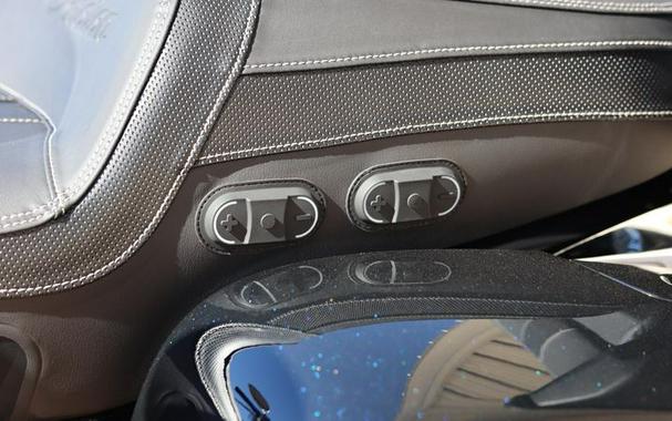 New 2025 INDIAN MOTORCYCLE ROADMASTER DARK HORSE BLACK SMOKE