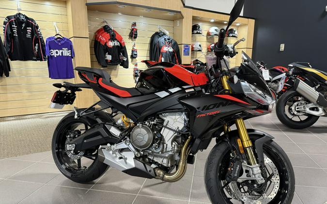 2026 Aprilia Tuono 660 Factory