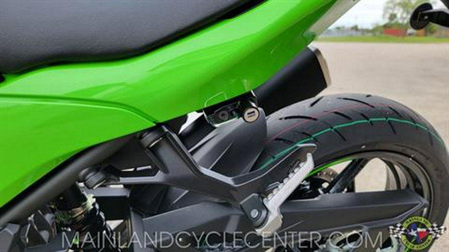 2024 Kawasaki Ninja 500 KRT Edition SE ABS