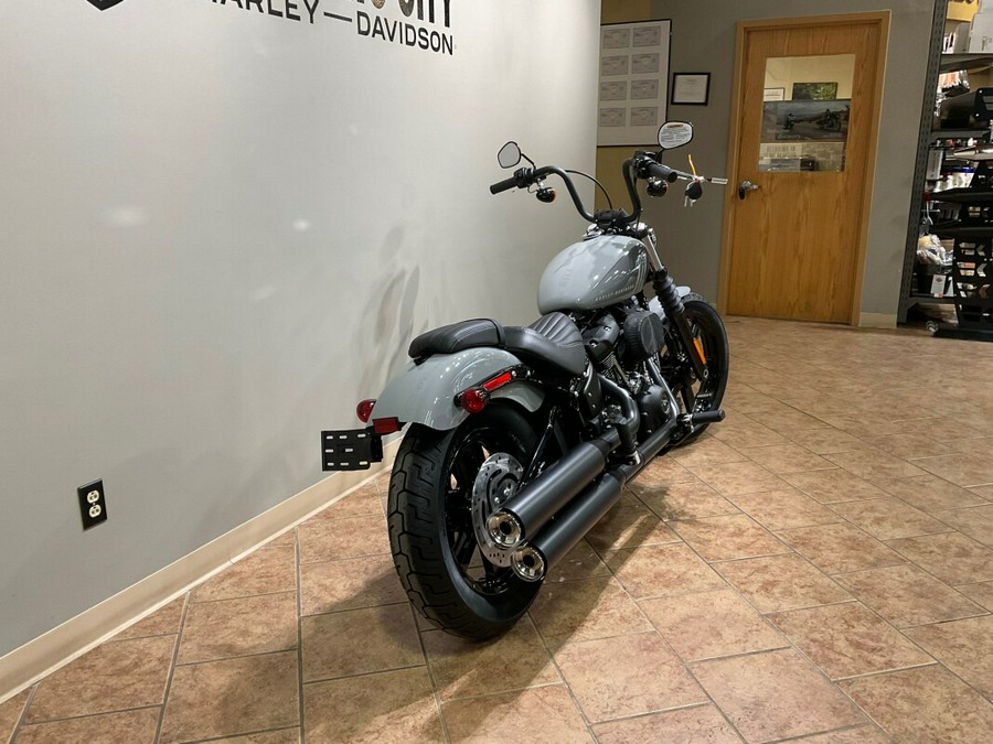 2024 Harley-Davidson Street Bob 114 Billiard Gray FXBBS