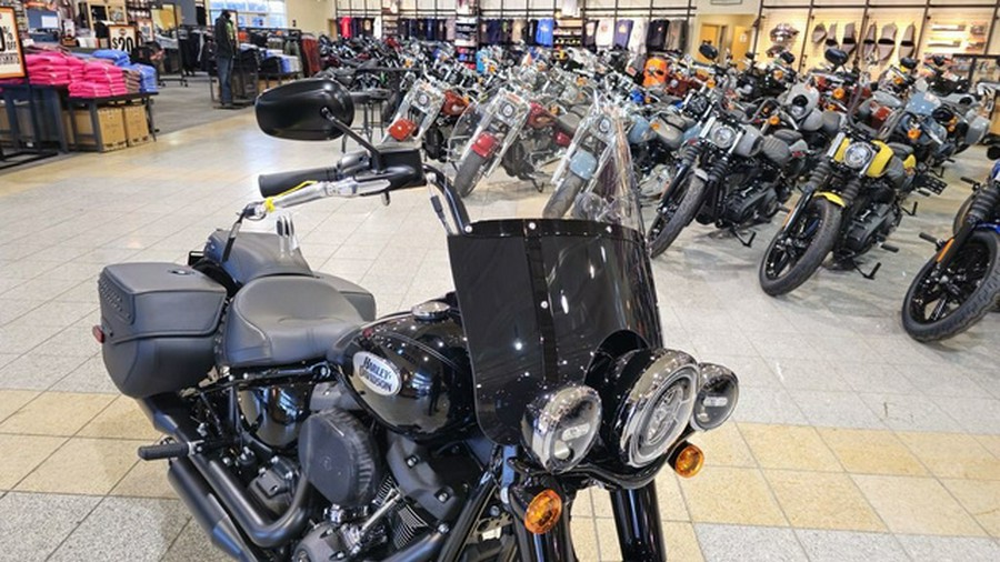 2024 Harley-Davidson Softail FLHCS - Heritage Classic