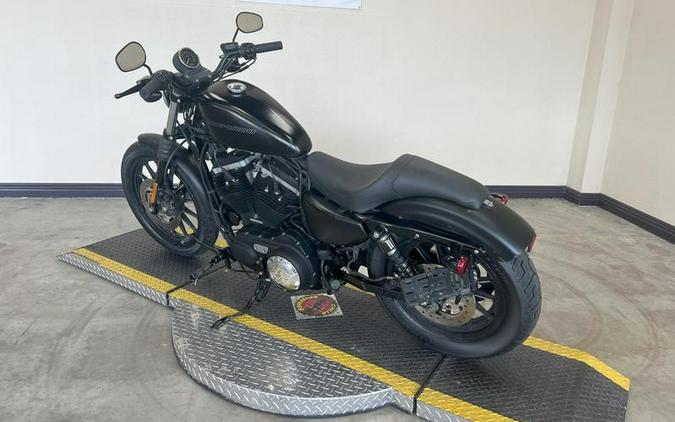 2011 Harley-Davidson® XL883N - Sportster® Iron 883™