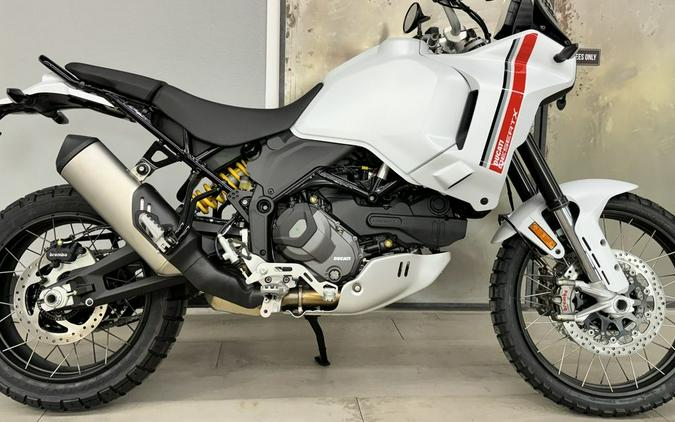 2023 Ducati DesertX Star White Silk