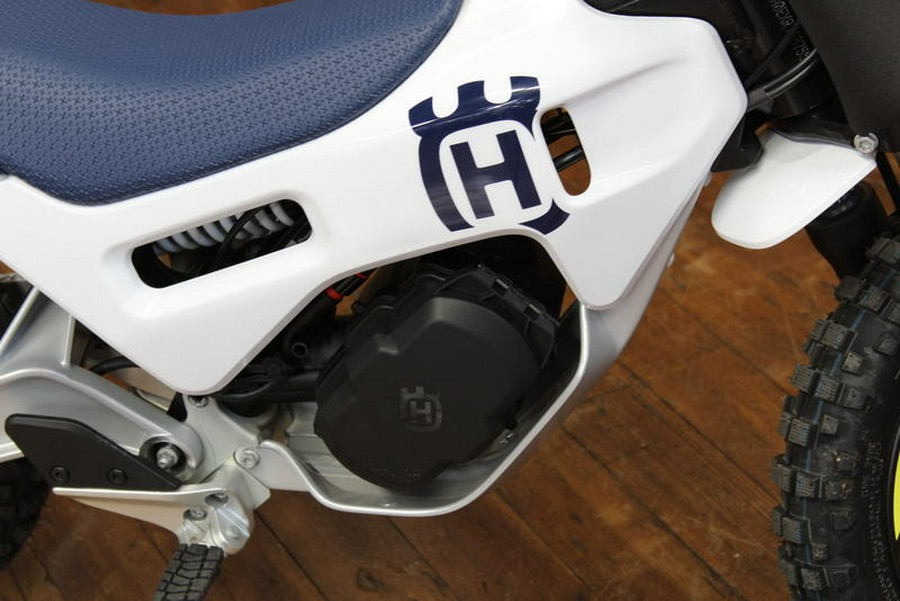 2024 HUSQVARNA MOTORCYCLES EE 2