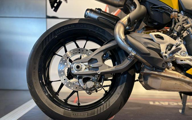 2026 Ducati PANIGALE V2S