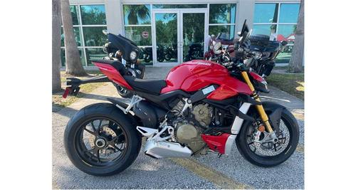 2020 Ducati Streetfighter V4 S Review (25 Fast Facts)