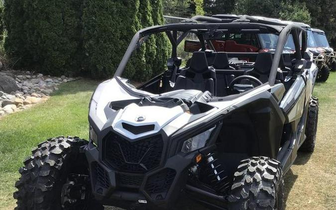 2024 Can-Am® Maverick X3 MAX DS Turbo RR Catalyst Gray