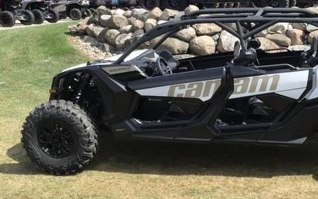 2024 Can-Am® Maverick X3 MAX DS Turbo RR Catalyst Gray