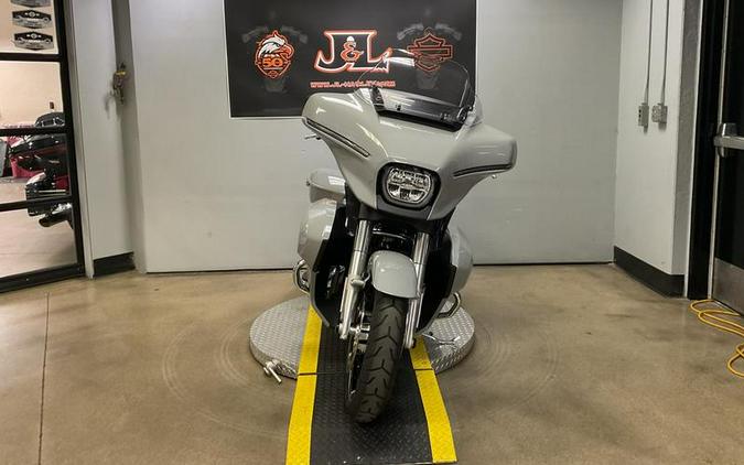 2025 Harley-Davidson® FLHX - Street Glide®