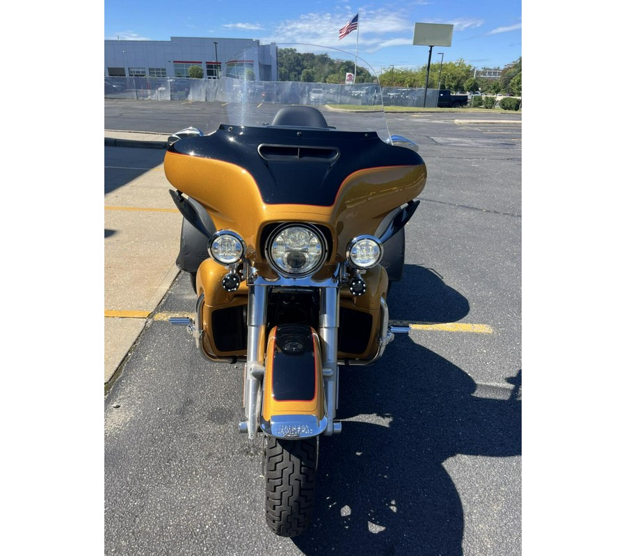FLHTCUTG 2023 Tri Glide® Ultra