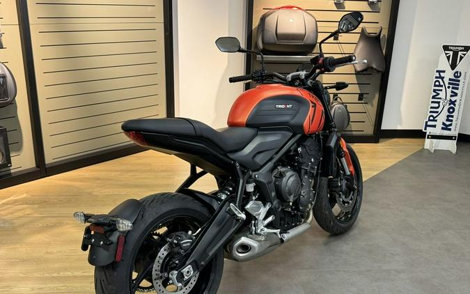 2023 Triumph Trident 660 Matte Baja Orange / Matte Storm Grey