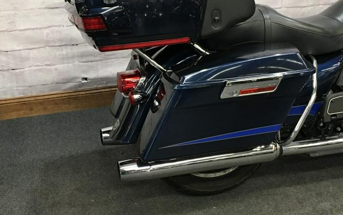 2012 Harley-Davidson Road Glide Ultra Big Blue Pearl FLTRU