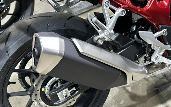 2026 Honda CB750 Hornet E-Clutch
