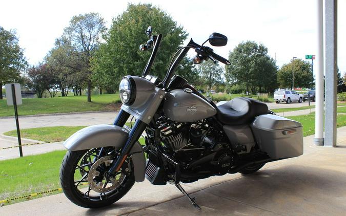 2025 Harley-Davidson® FLHRXS - Road King® Special