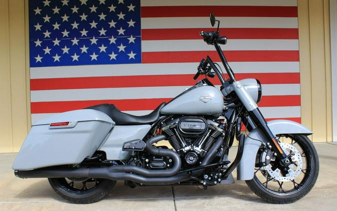 2025 Harley-Davidson® FLHRXS - Road King® Special