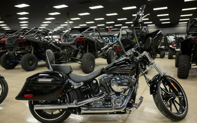 2016 Harley-Davidson® FXSB BREAKOUT