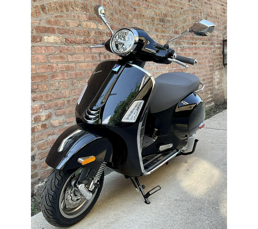 2024 Vespa GTS Super 300